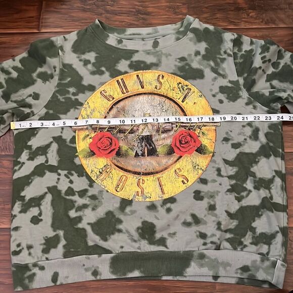 Guns N Roses Tie Dye Distressed Graphic Sweatshirt - Picture 5 of 8